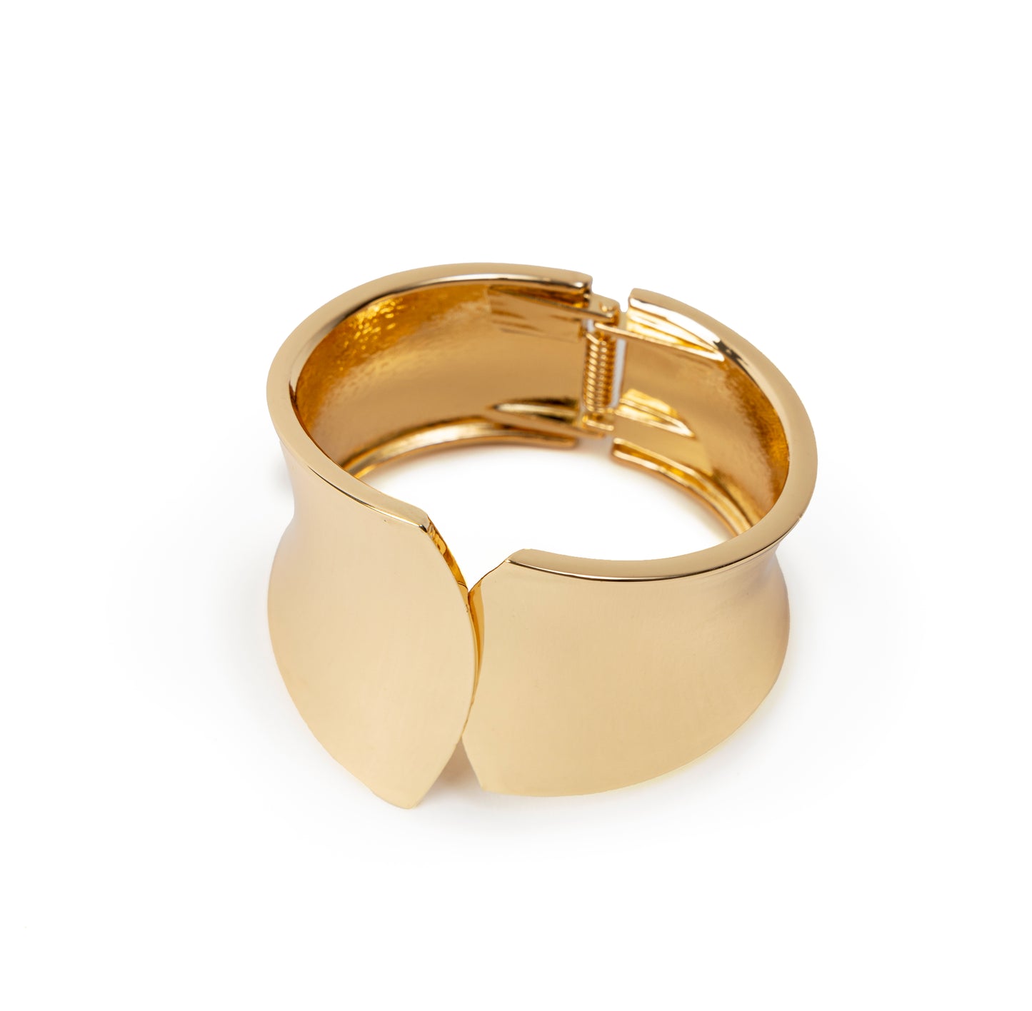 18k gold plated chunky bracelet cuff in overlapping design