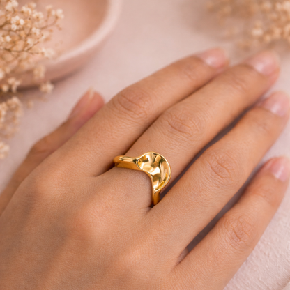 Wavy Ring