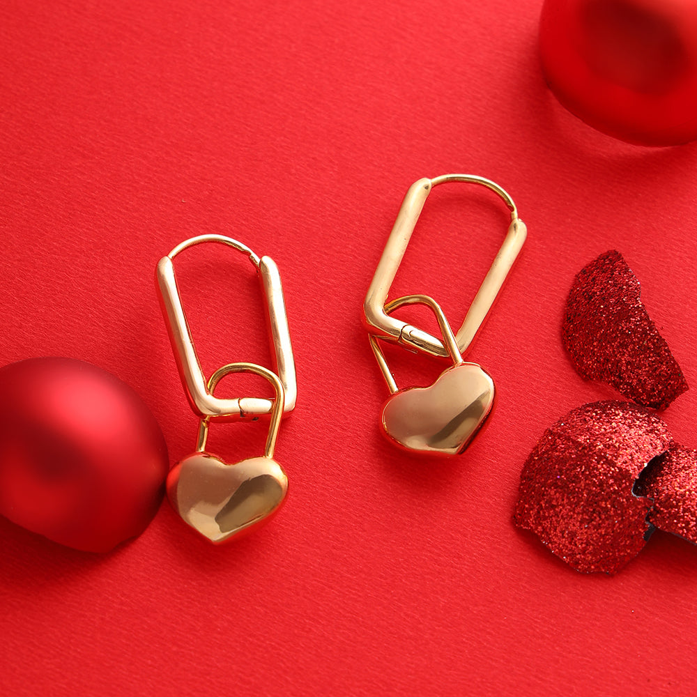 anti tarnish 18k gold plated brass earring in heart shape